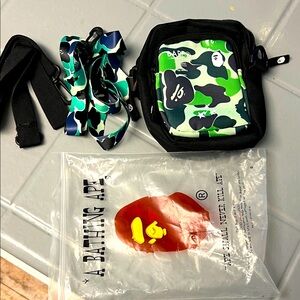 🔥BAPE CAMO CROSSBODY MULTI POCKET POUCH 100% AUTH
